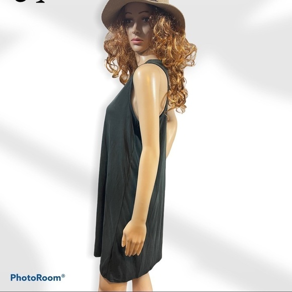 Sadie & Sage Black sleeveless tshirt dress - Picture 2 of 8